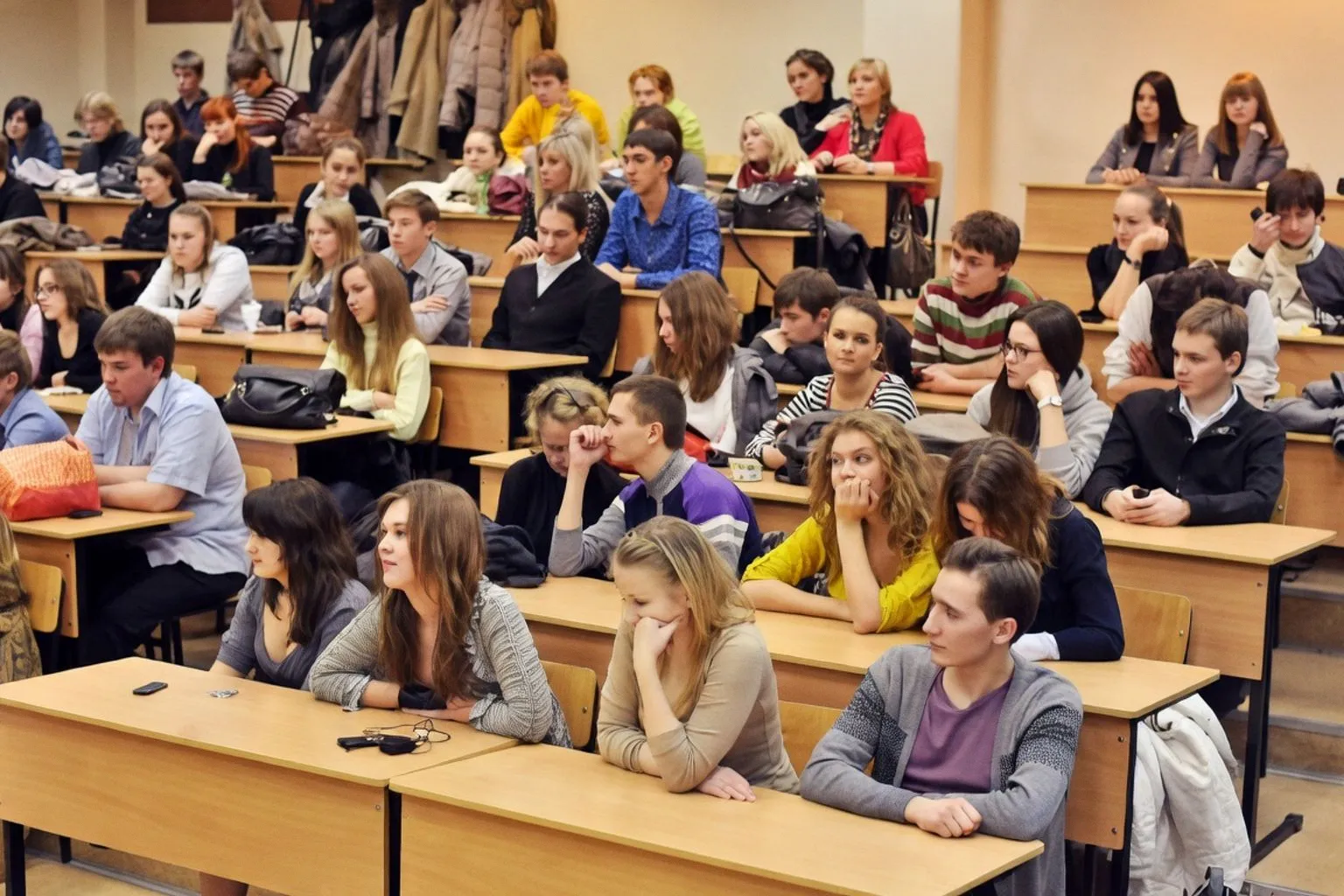 Новые правила поступления в вузы: как изменится стратегия абитуриентов к 2027 году