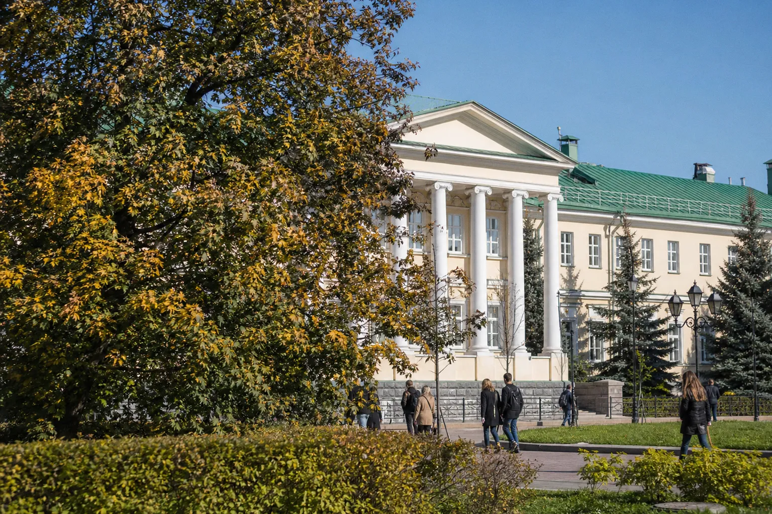 Популярные специальности для поступления в вузы: анализ спроса абитуриентов